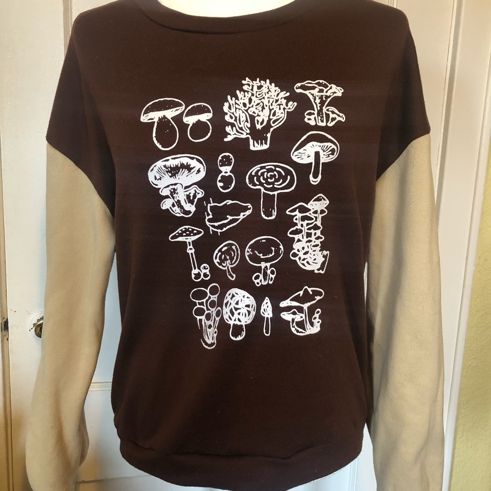 Lightweight Mushroom Graphic Sweatshirt